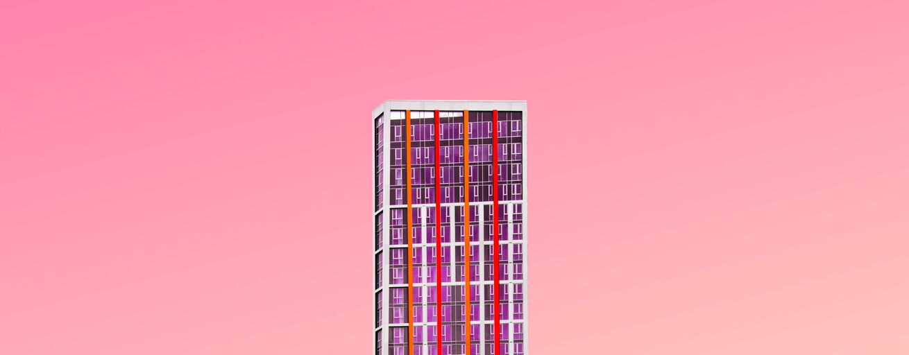 Moderne Architektur vor pinkem Himmel Moderne Architektur vor pinkem Himmel